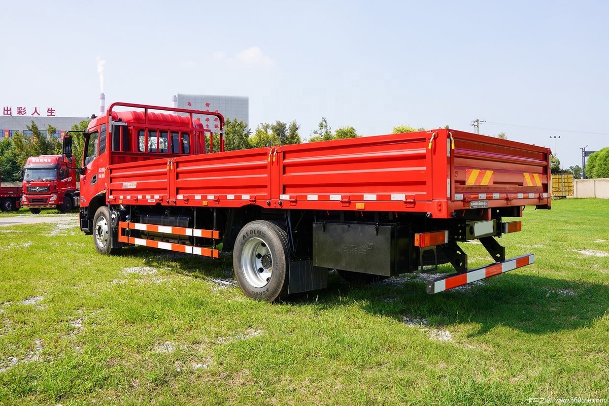 Medium Size 4X2 Diesel Electric Cargo Truck with ABS and Maximum Torque of 1000-1500Nm