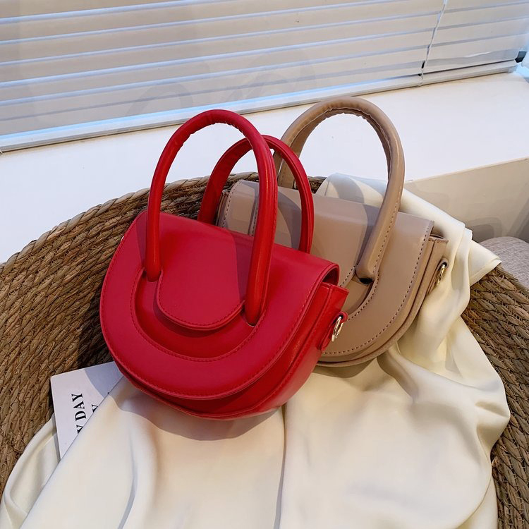 Solid Color Leather Saddle Bag Cowhide Small Portable Crossbody Closure Type Zipper Hasp