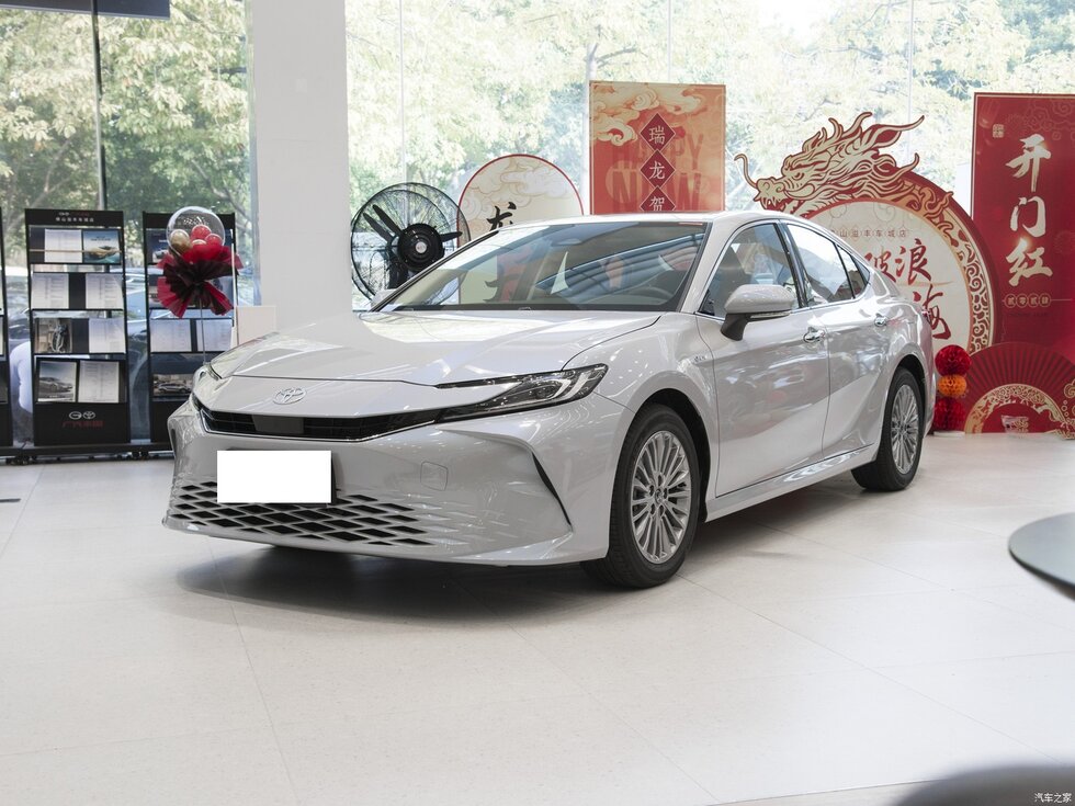 2024 Toyota Camry 4-Door Sedan 5-Seater GacT oyota 2.0 HGVP Luxury Version Sedan with 2825mm Wheelbase