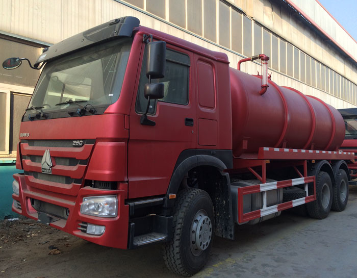 Professional 16CBM LHD 336HP Vacuum Suction Sewer Pump Truck / Sludge Truck