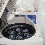 Scientific Blood Centrifuge Machine High Capacity For Hospital Pharmacy