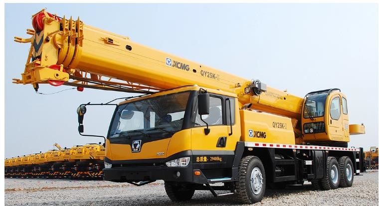 Official QY25K-II Hydraulic Truck Mounted Mobile Crane 25 Ton 1 Year Warranty
