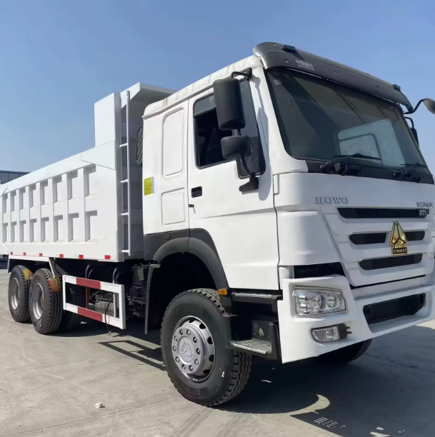SINOTRUK howo 371hp 400hp new dump truck heavy duty 6x4 tipper truck with lower price