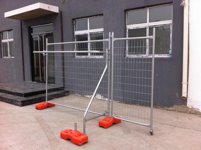 temporary fencing packing in metal pallet all brand new meet AS4687-2007 temp fence shop supplier