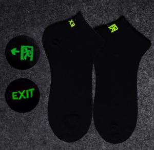 Quality Custom Design Ankle Length Socks Luminous Letter Novelty Men Cotton Socks wholesale