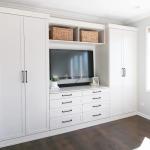 Moisture Resistant European Style Wooden Wardrobe for Home Villa Hotel and