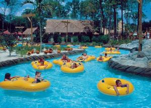 Quality Hotels Commercial Lazy River Water Park Custom Style For Outdoor Family Spray wholesale