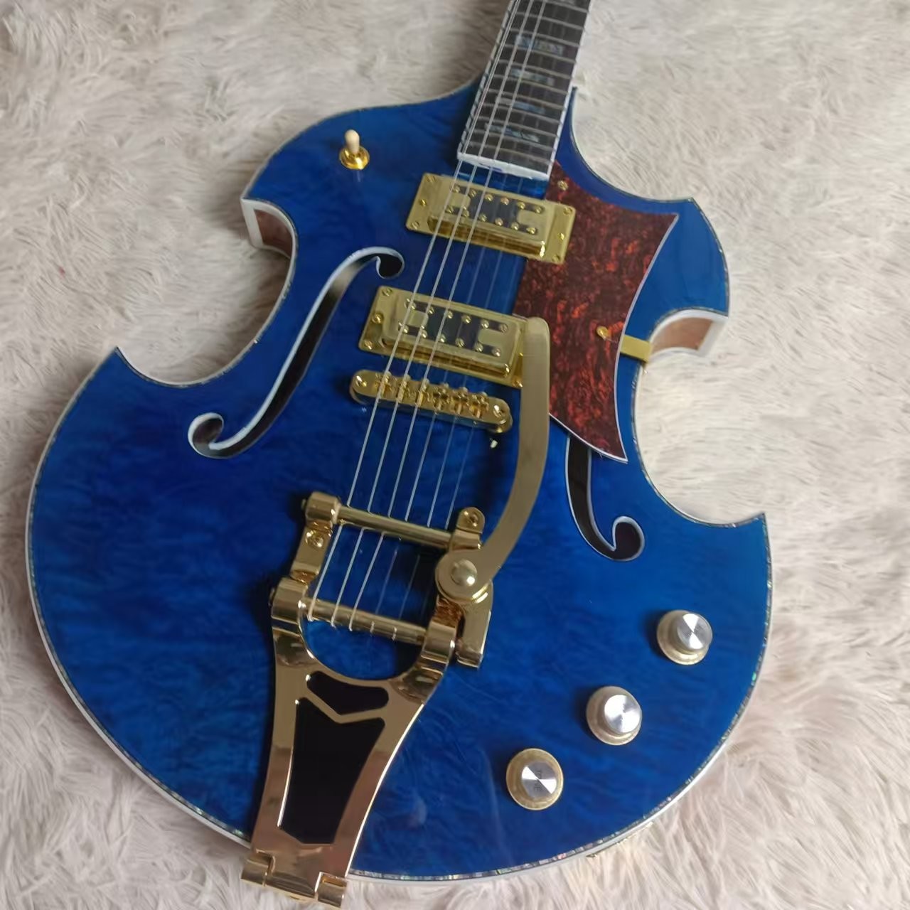 Custom f hole hollow body irregular body Gretsch electric guitar with bigs bys trem in blue color, accept guitar and bass OEM
