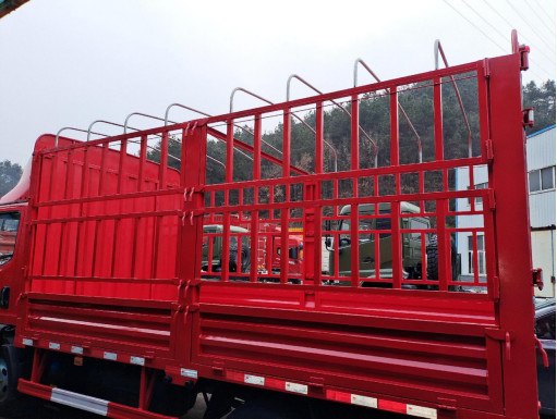 4x4 Cargo Truck Dongfeng Fence Lorry Truck Leaf Spring 10 Tons Loading Bad Road Driving Euro 5