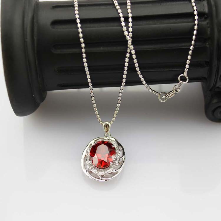 Women Fashion Oval Garnet Cubic Zirconia Pendant 925 Sterling Silver Jewelry (P21)