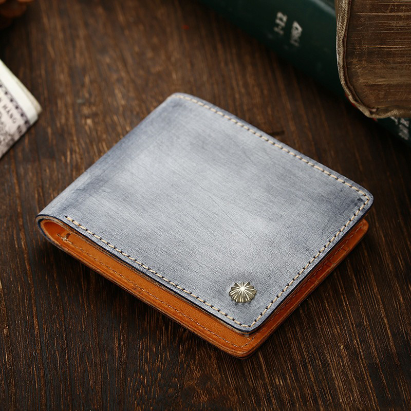 Simple Short Wallet in Vegetable Tanned Leather with Silver Nails and Matt Wax Finish
