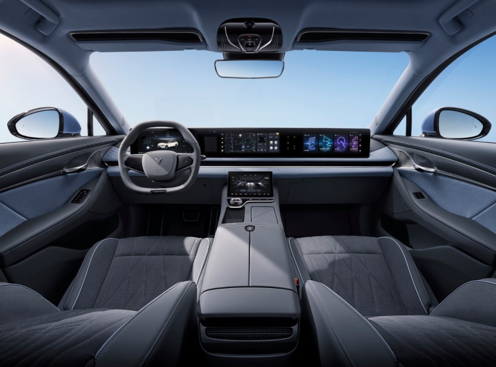 Energy Vehicles Lantu Free 5 Seats Electric SUV Voyah Chasing Light Electric Vehicle Maximum Power 375 510Ps