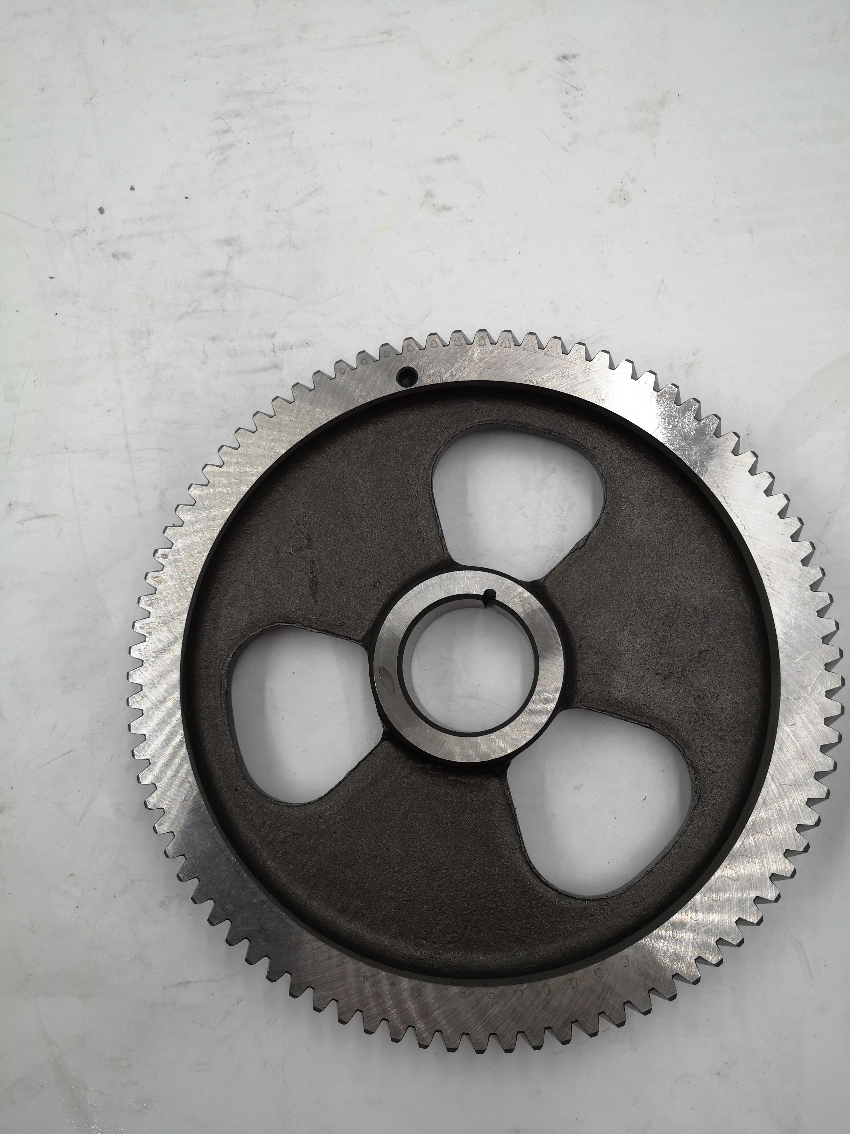 6CT8.3 Engine Camshaft Gear with Standard Size and 3918777 3415430 3917328 3907677 3901967 Camshaft Teeth