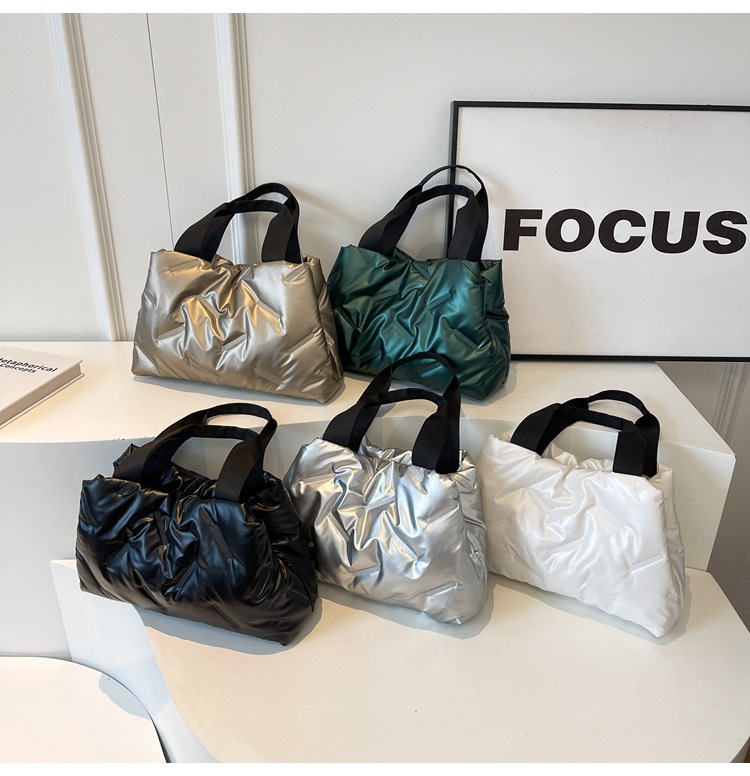 2023 Autumn and Winter Down Cloth Bag Large-Capacity Handbag for Women in Foreign Trade