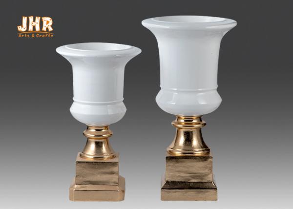 Two Sizes Glossy White Fiberglass Centerpiece Table Vases With Gold Pedestal