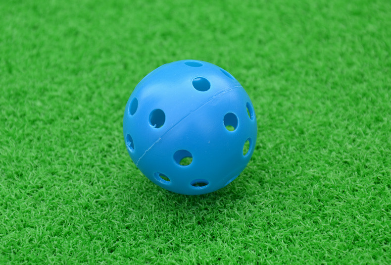 hollow practice golf ball ， hole hole plastic golf ball ， golf ball , golf balls , golf practice ball