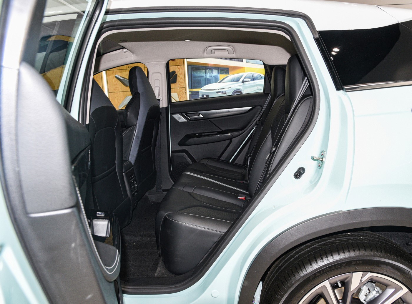 50-70kWh Battery Energy Left Steering High Speed Energy Vehicles Xiaopeng G3i SUV 4 Seats 520 KM Electric Car