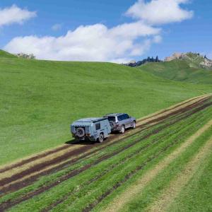 Quality Adventurer 4x4 Off Road Camper Trailers NJSTAR 4 Season Off Grid Travel Trailer wholesale