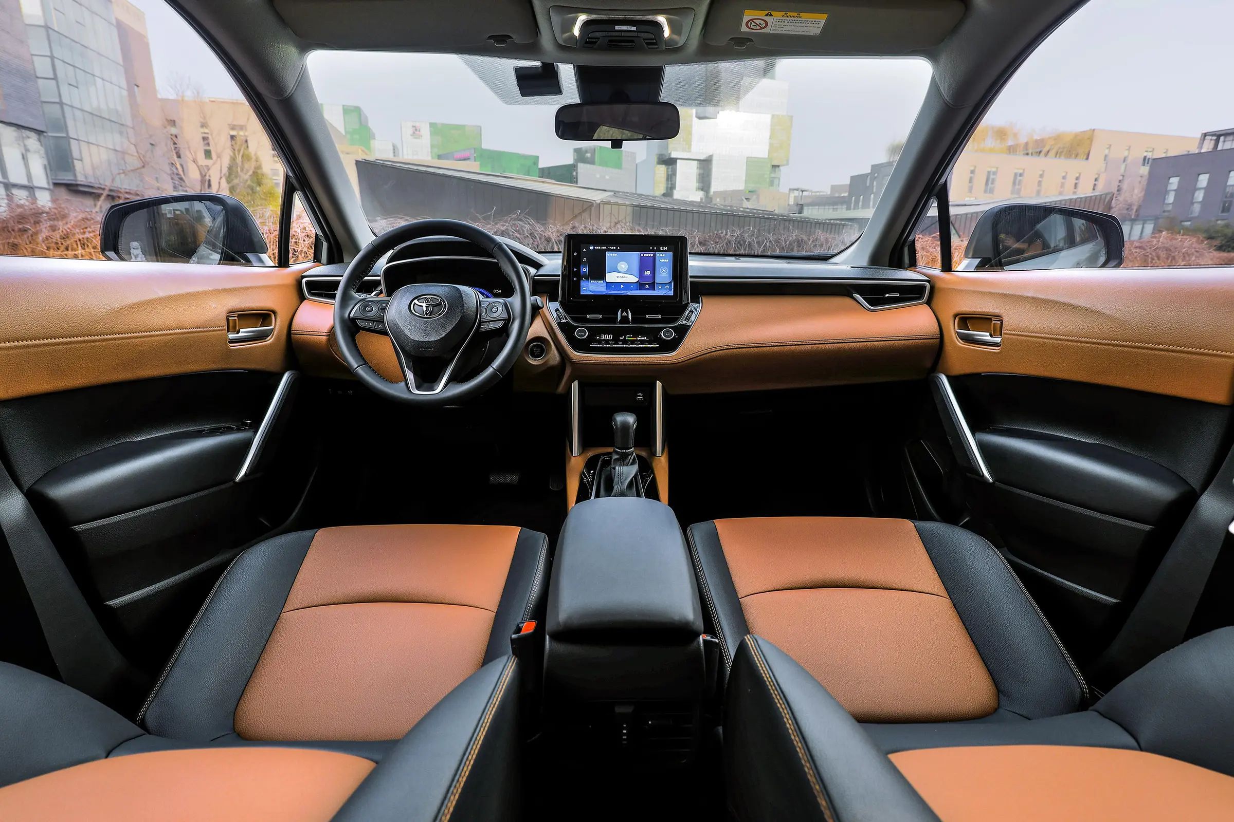 2024 To-yota Corolla Cross 2.0L Gasoline Hybrid Sports Car Best SUV with Front Suspension Macpherson and Automatic Gear Box