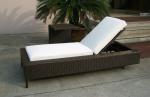 Folding Beach Lounge Chair , Outdoor Garden Wicker Chaise Lounge