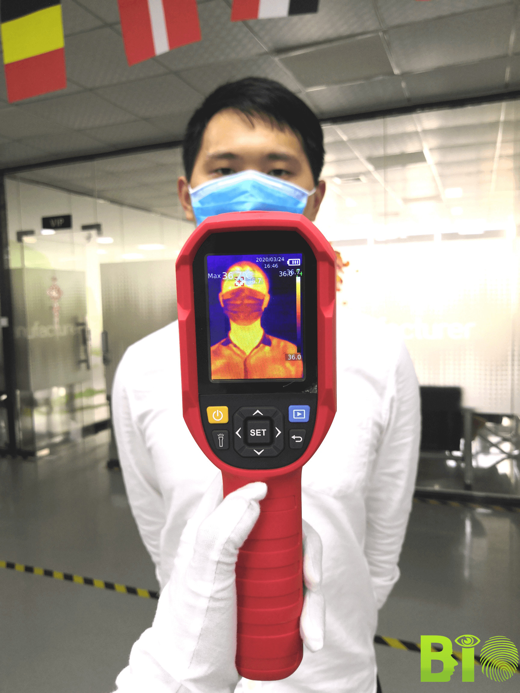 Widely Use Visiable Image Goog Price Handheld Deliverly Infrared Thermometer Image Thermal Machine