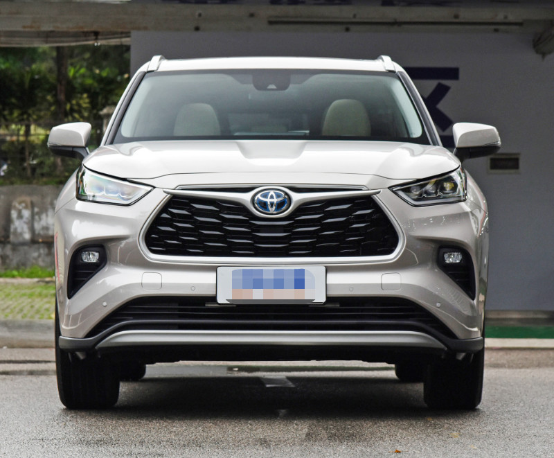 Hot Selling Highlander 2022 Dual Engine 2.5L 4WD 5 Door 7 Seats Hybrid Medium SUV Specialized Car Exporter