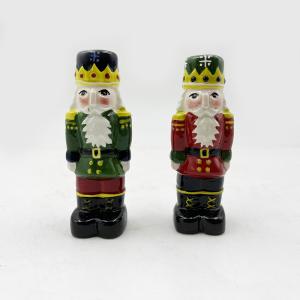 Quality Christmas Salt And Pepper Set Novelty Ceramic Santa Claus Shaker Pots For Kitchen Decorations wholesale