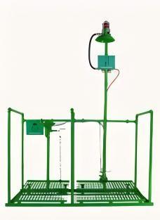 Emergency Eyewash Station And Shower Room Fence Stainless Steel Enclosed Eyewash