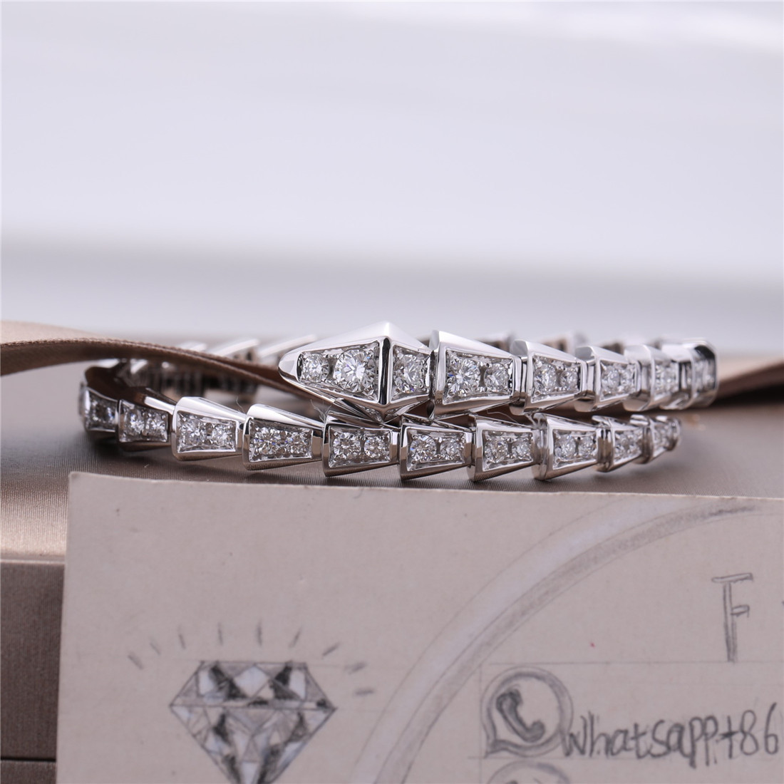 Italy Romance Serpenti Viper one-coil slim bracelet in 18K white gold set with full pavé diamonds Snake Bangle