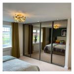 Supermarket Wardrobe Storage Cabinet with Customized Glass Sliding Door