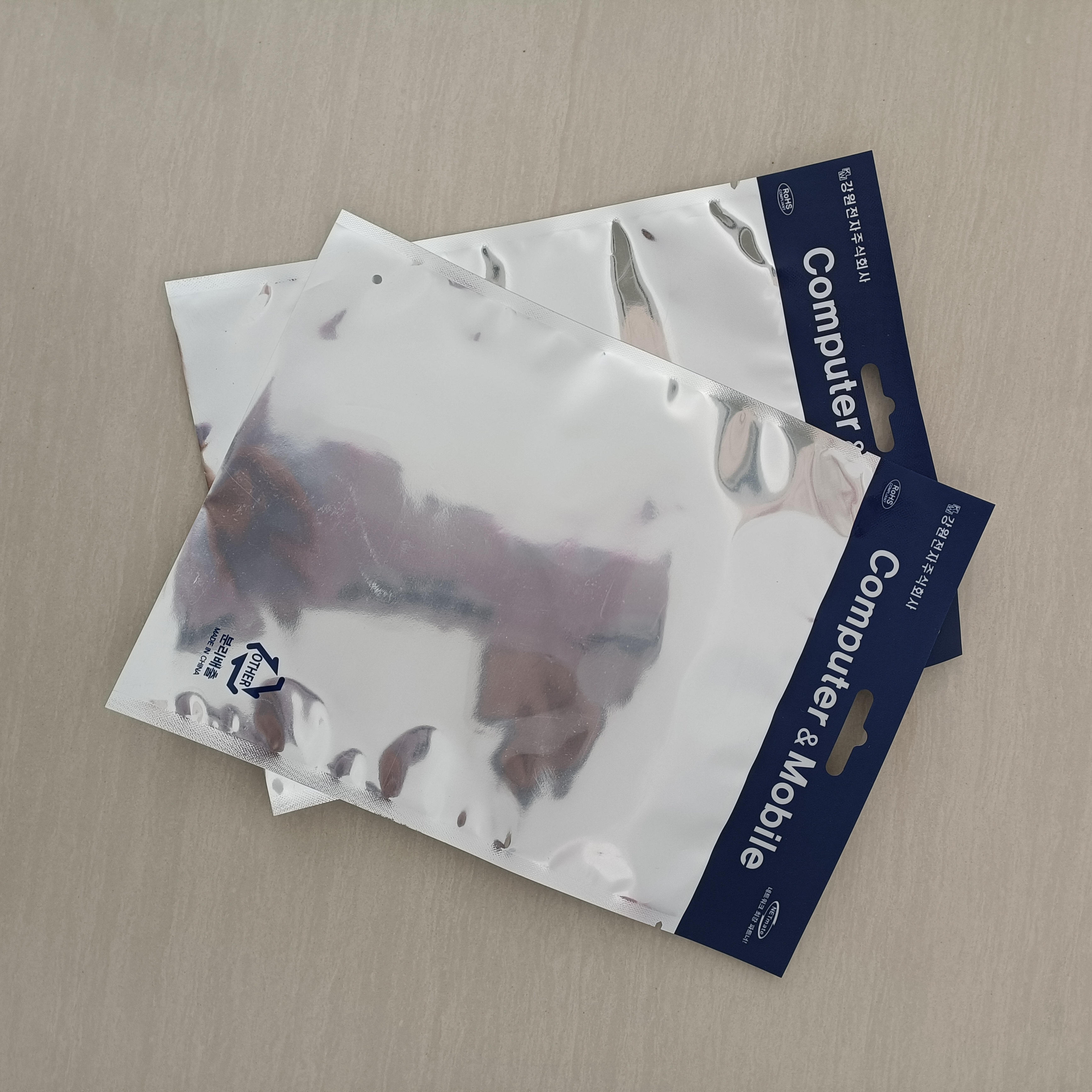 OEM Service Accepted Custom Printed Logo Mylar Bags for Consumer Electronics Packaging
