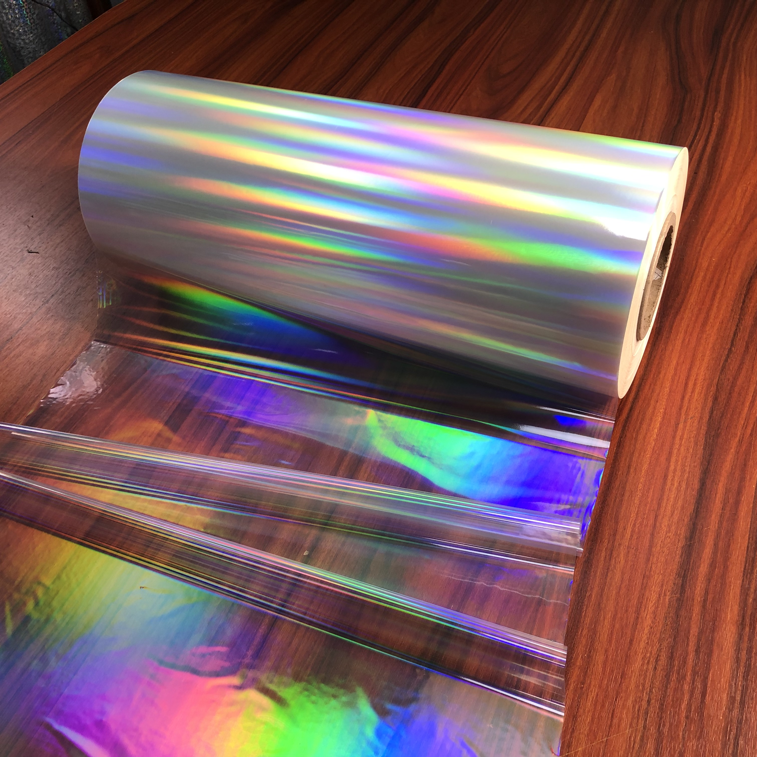 Soft Hardness Transparent PET Lamination Film Roll For Printing