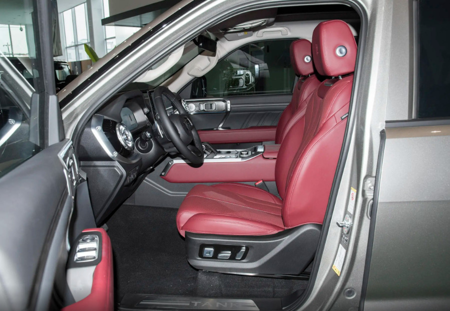 Tank 500 Hi4-T 400 Tank 300 2.0t With AWD Drive Light Interior Automatic Gear Box New 0Km Second-hand Car