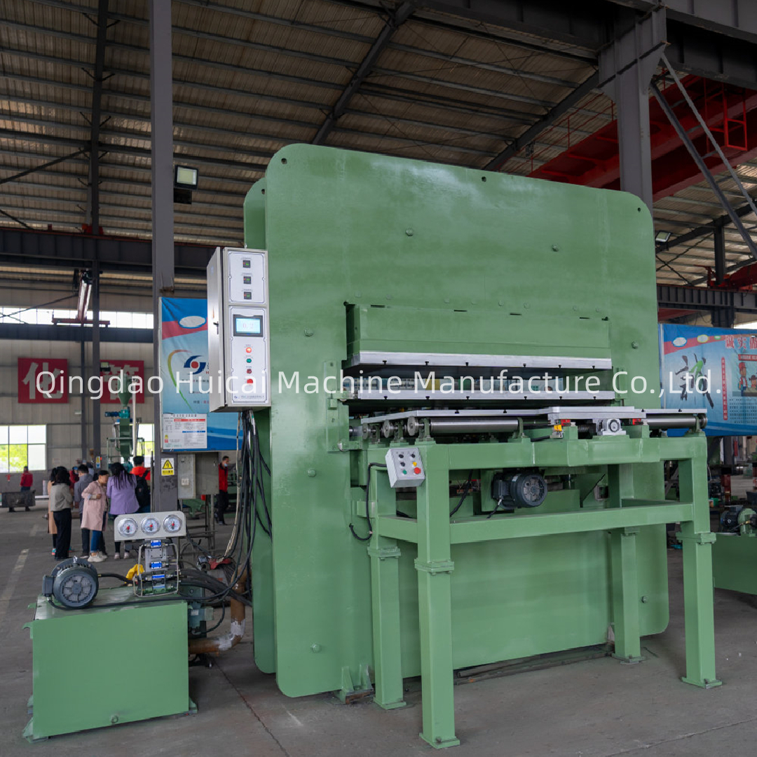Rubber Carpet Vulcanizing Press Machine in Green/Blue with Plate Clearance of 400mm