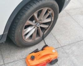 Quality 3T Cordless Hydraulic Car Jack With Air Compressor And Jump Starter wholesale