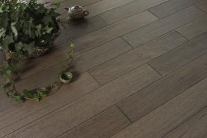 Quality Brazilian Oak Solid Hardwood Flooring, different stains &amp; surfaces available wholesale