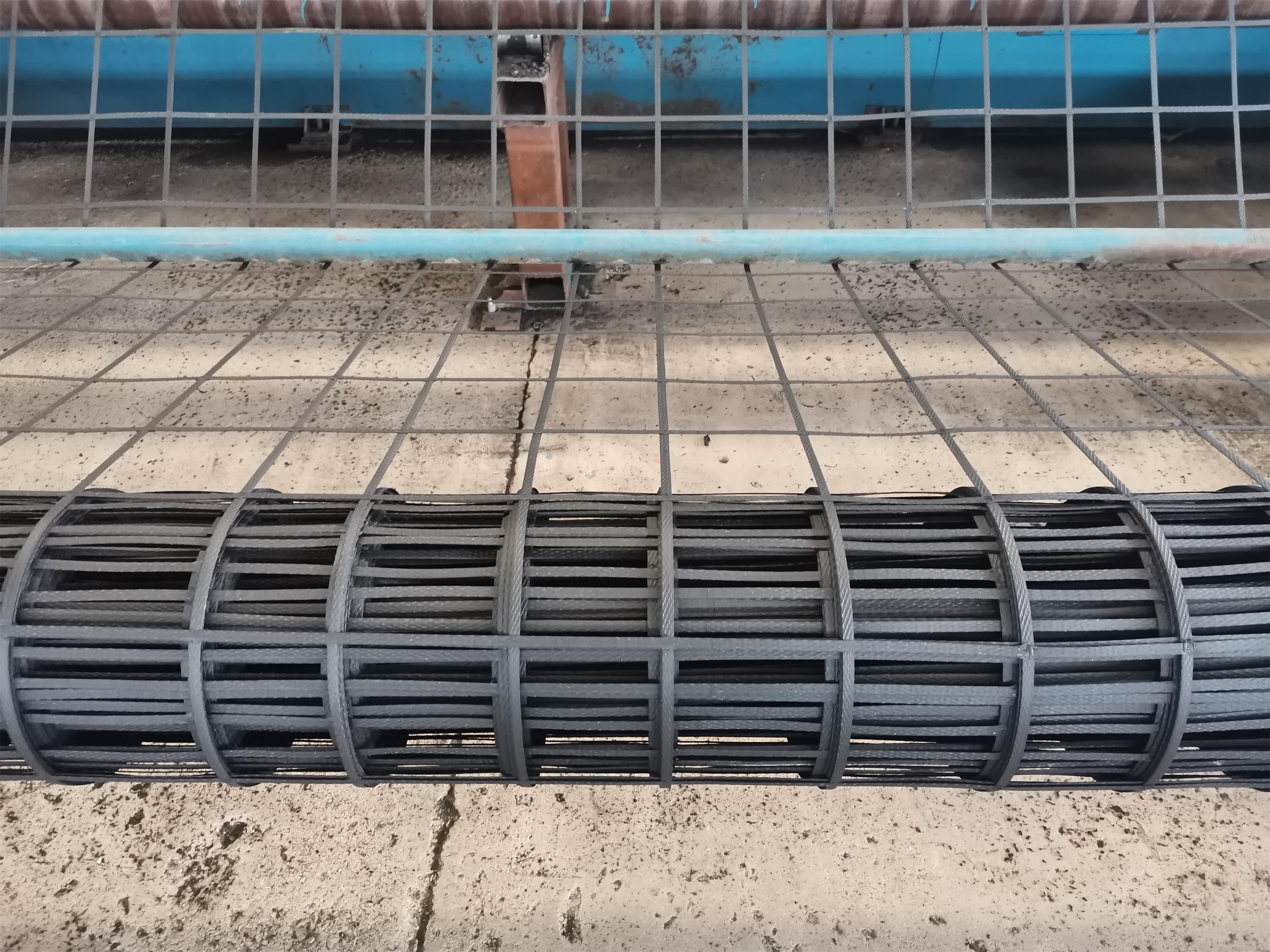 CE/ISO9001/ISO14001 Certified Geogrids for Road Airport and Retaining Wall Reinforcement