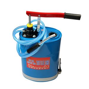 Quality 10Liter Hand Operated Transmission Oil Refill Pump With Pneumatic Control wholesale