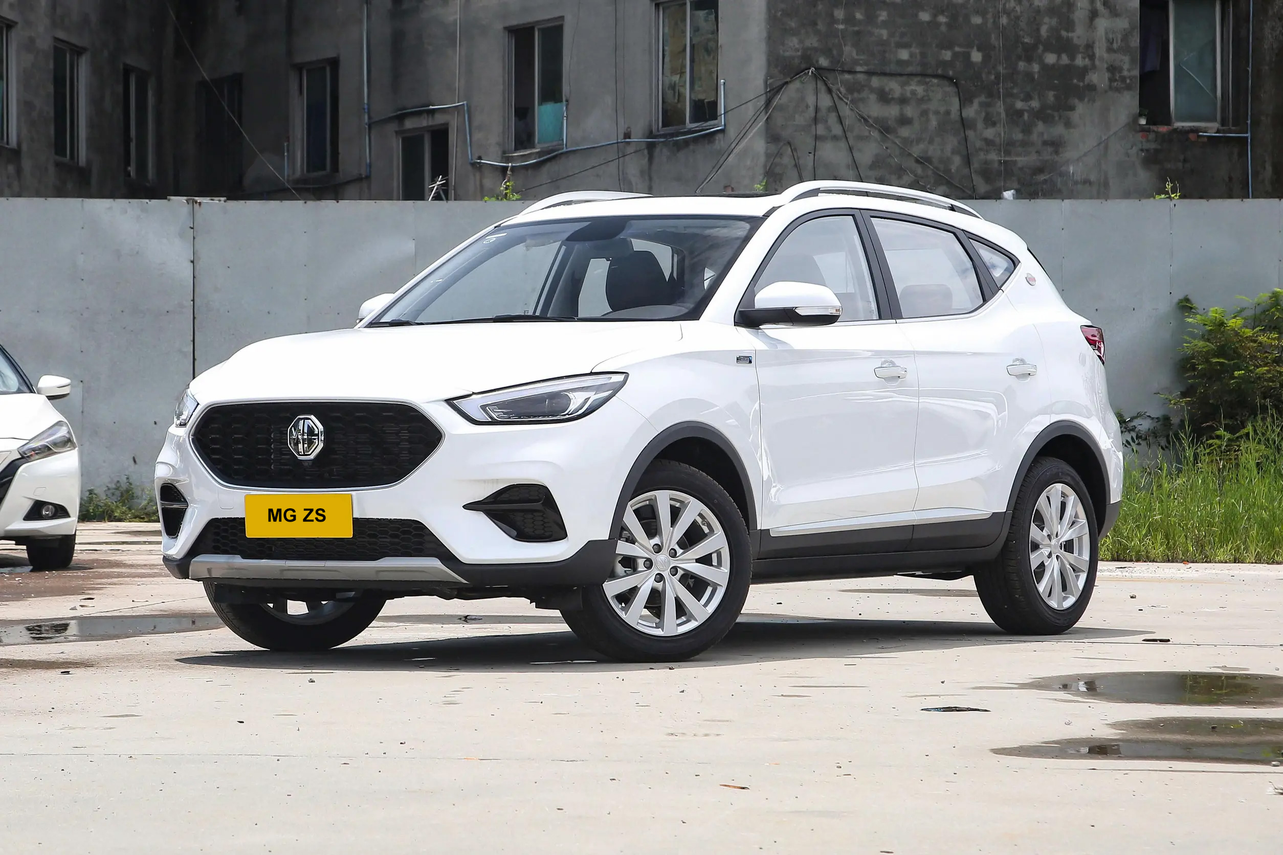 Front 2WD 180DCVVT Automatic Global Million version 1.5L CVT 5 Seats LED Headlight MG ZS 2022 Used Cars for Your Requirements
