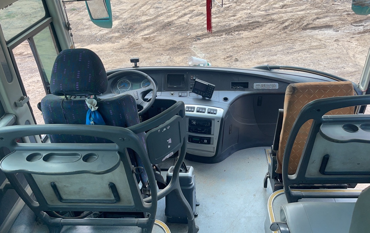 63 Seat Used Coach Tourist Bus 2022 Refurbished Luxury Coach Bus with AC Equipped