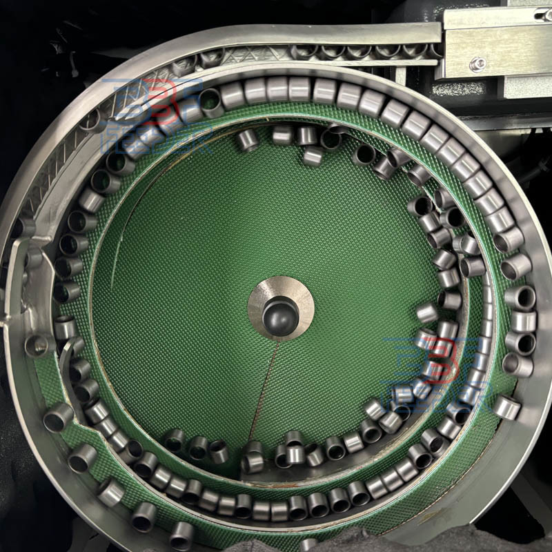 Customized Vibratory Bowl Feeder Assembly Feeding System Stable Speed Parts Feeding