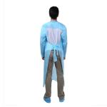 Breathable Disposable CPE Gown , Fluid Resistant Hospital Isolation Gowns