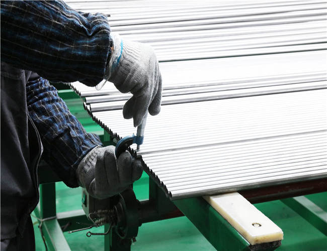 Galvanized Cold-Drawn Precision Seamless Steel Tube