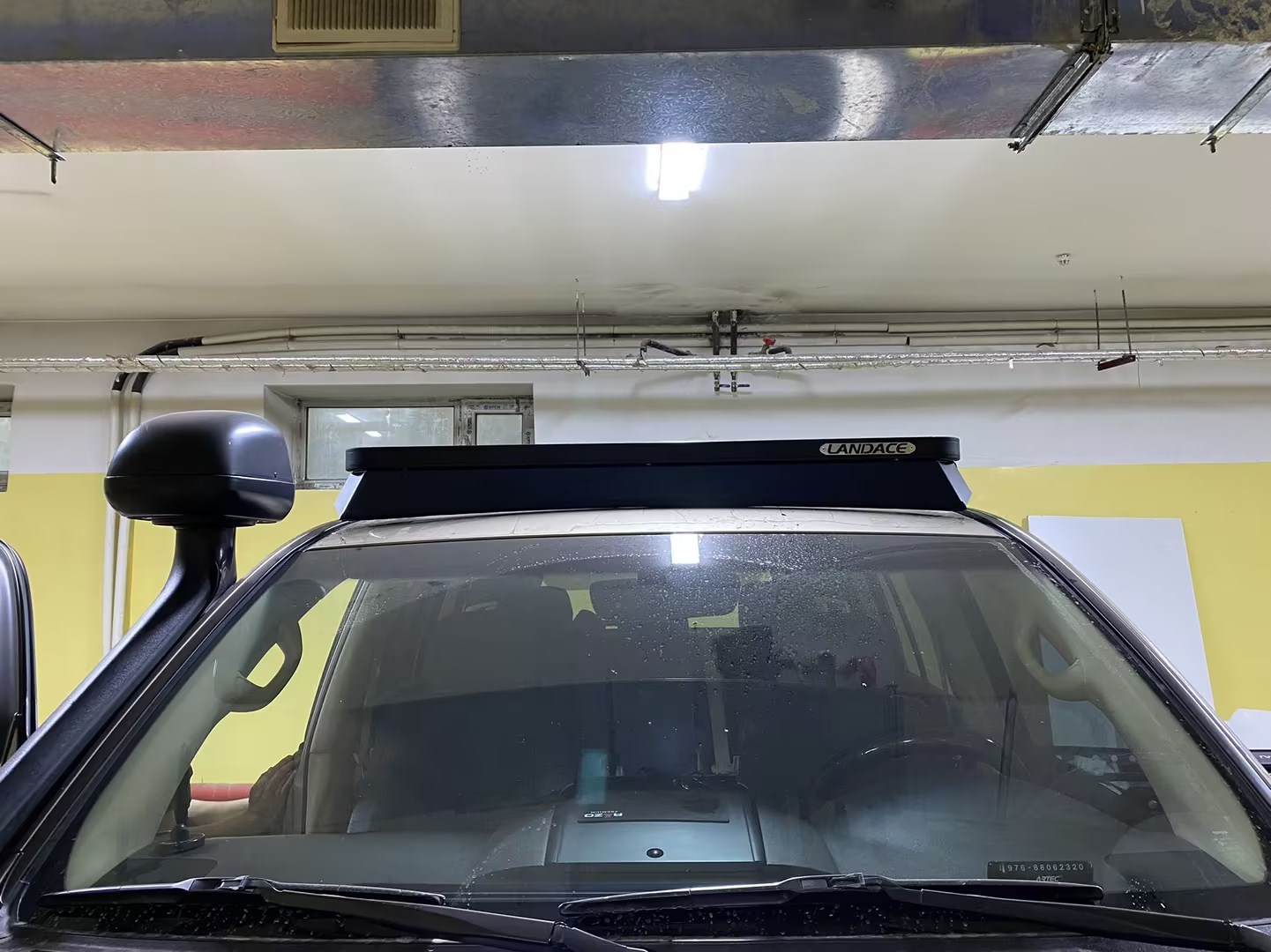 Roof Placement Universal 4x4 Roof Rack for Toyota 4 Runner E-Coat and Powder Coated
