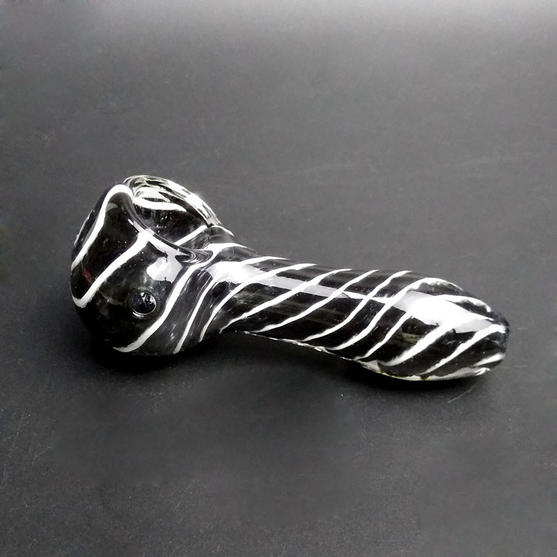 Customized Color / Size Heady Glass Pipe , Glass Smoking Pipes Long Using Life