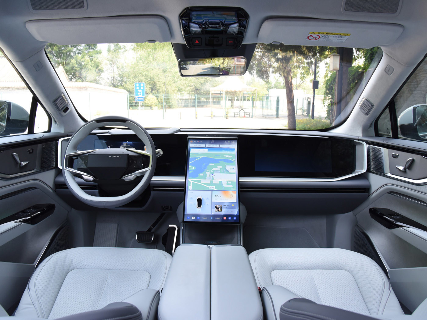 HiPhi Y Chinese EV Cars Electric Luxury SUV With Wheelbase 2950mm