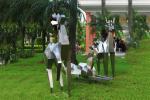 Contemporary Metal Deer Sculptures , Abstract Metal Lawn Sculptures Street