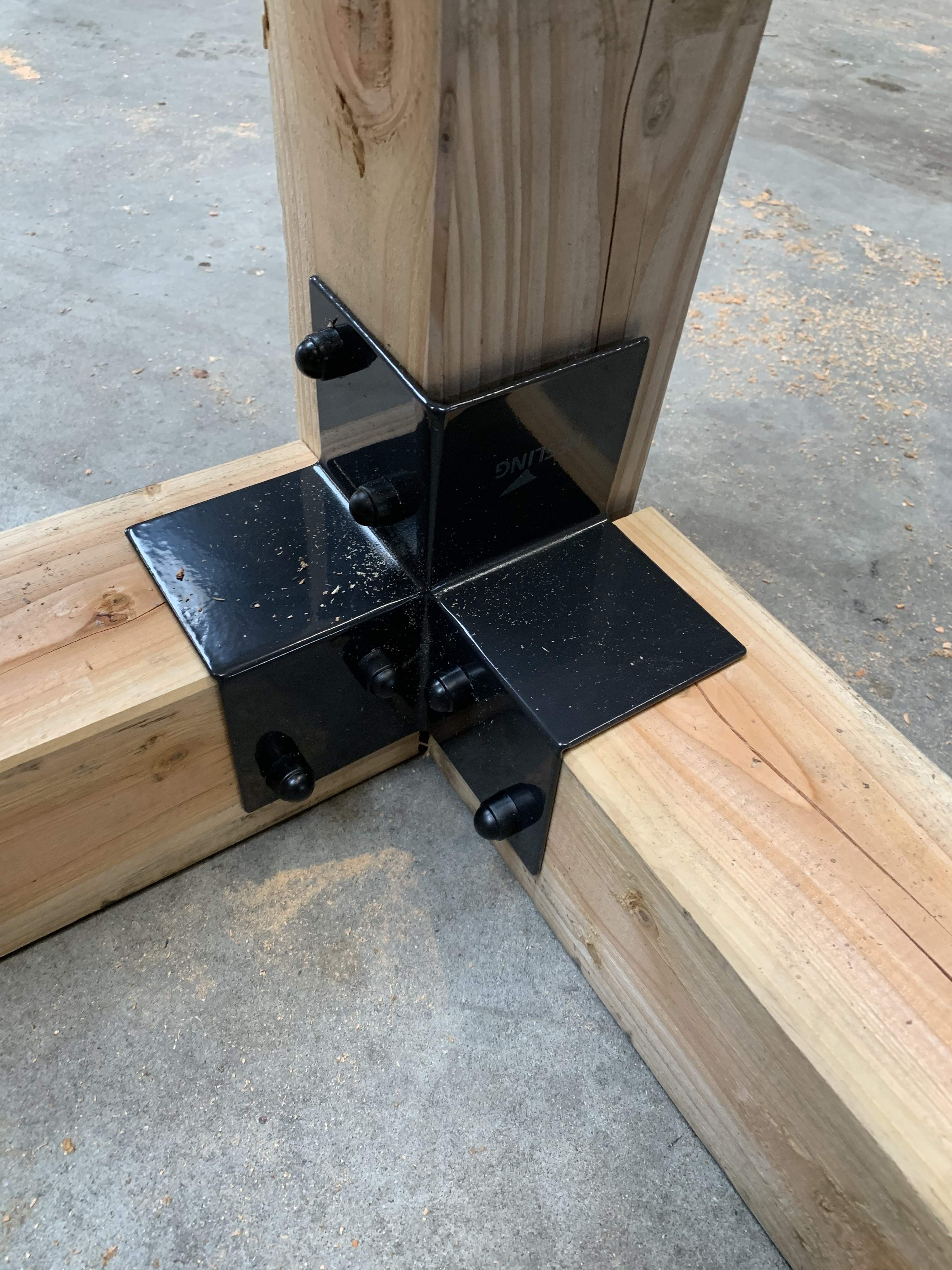 Sturdy and Durable Post Wood 3-way Corner Bracket for Pergola
