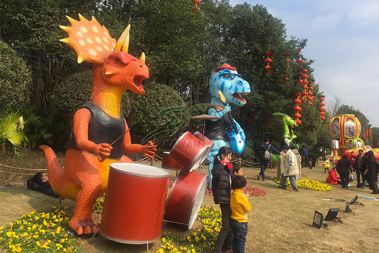 Amusement Park Family Combination Custom Fiberglass Products Hand Made Dinosaurs