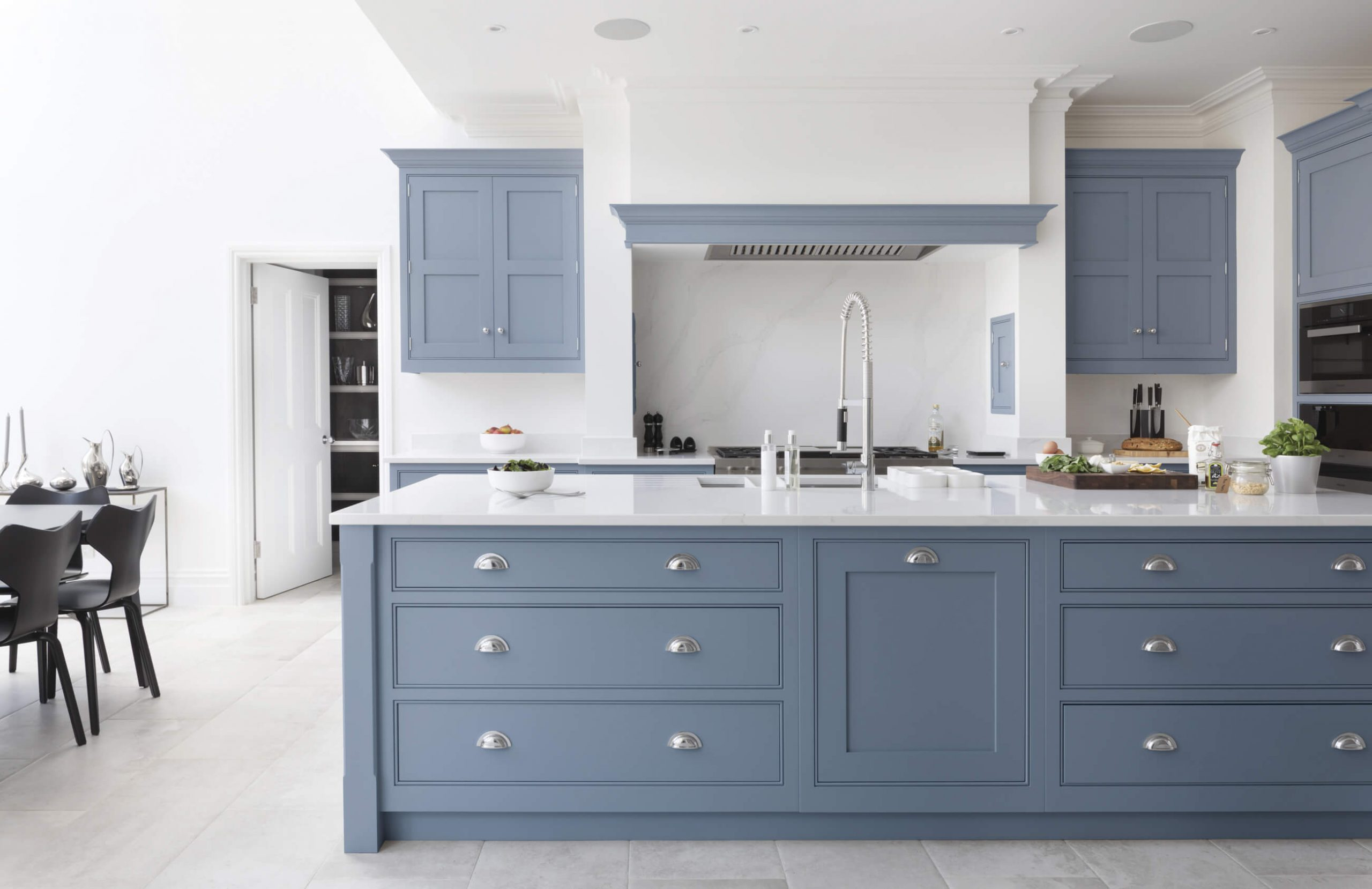 Plywood Carcase Modern Kitchen Furniture Cabinets Design with Exquisite Workmanship